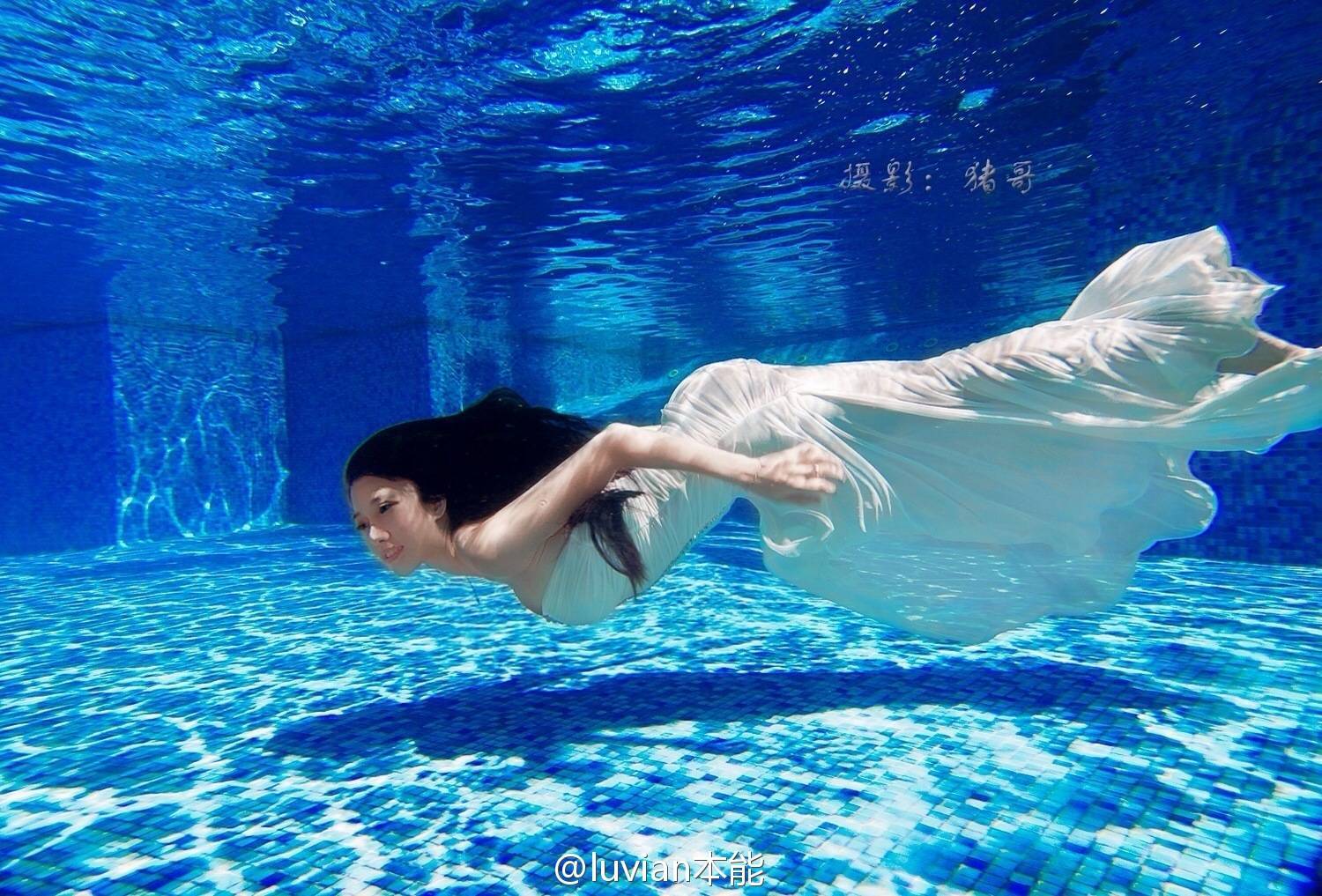 秀人美媛馆女郎luvian本能 微博相册集锦